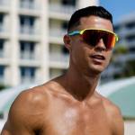 Sin miedo al qué dirán, Cristiano Ronaldo muestra sus “juguetes”