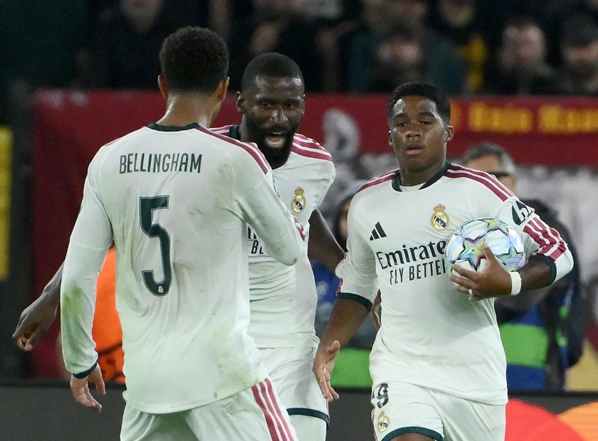 Antonio Rüdiger firma la remontada del Real Madrid ante Roma en Italia