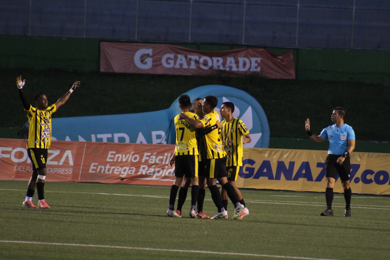 Aurora vence a Comunicaciones, que suma su octava derrota del campeonato