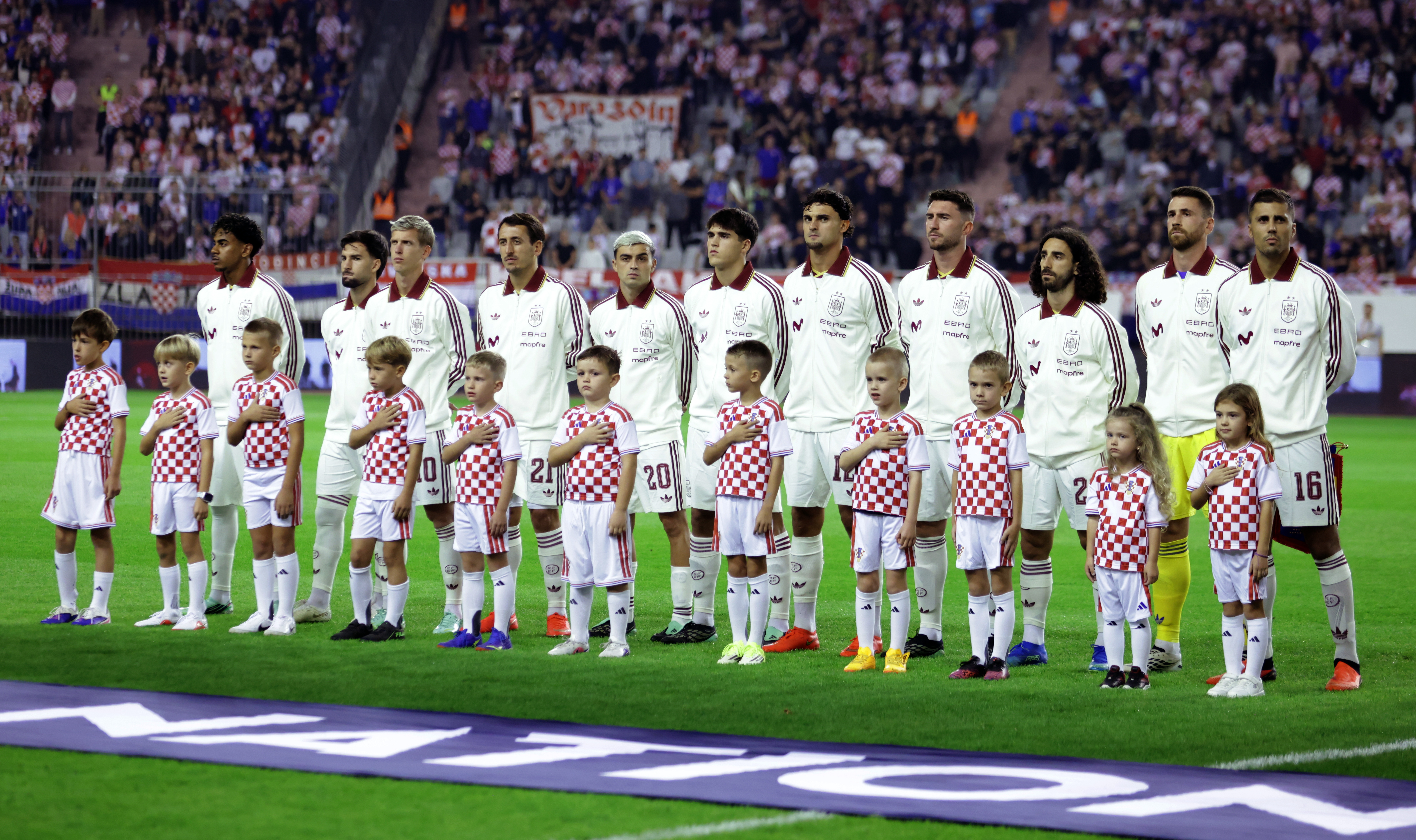España aumenta su ventaja como líder en clasificación FIFA