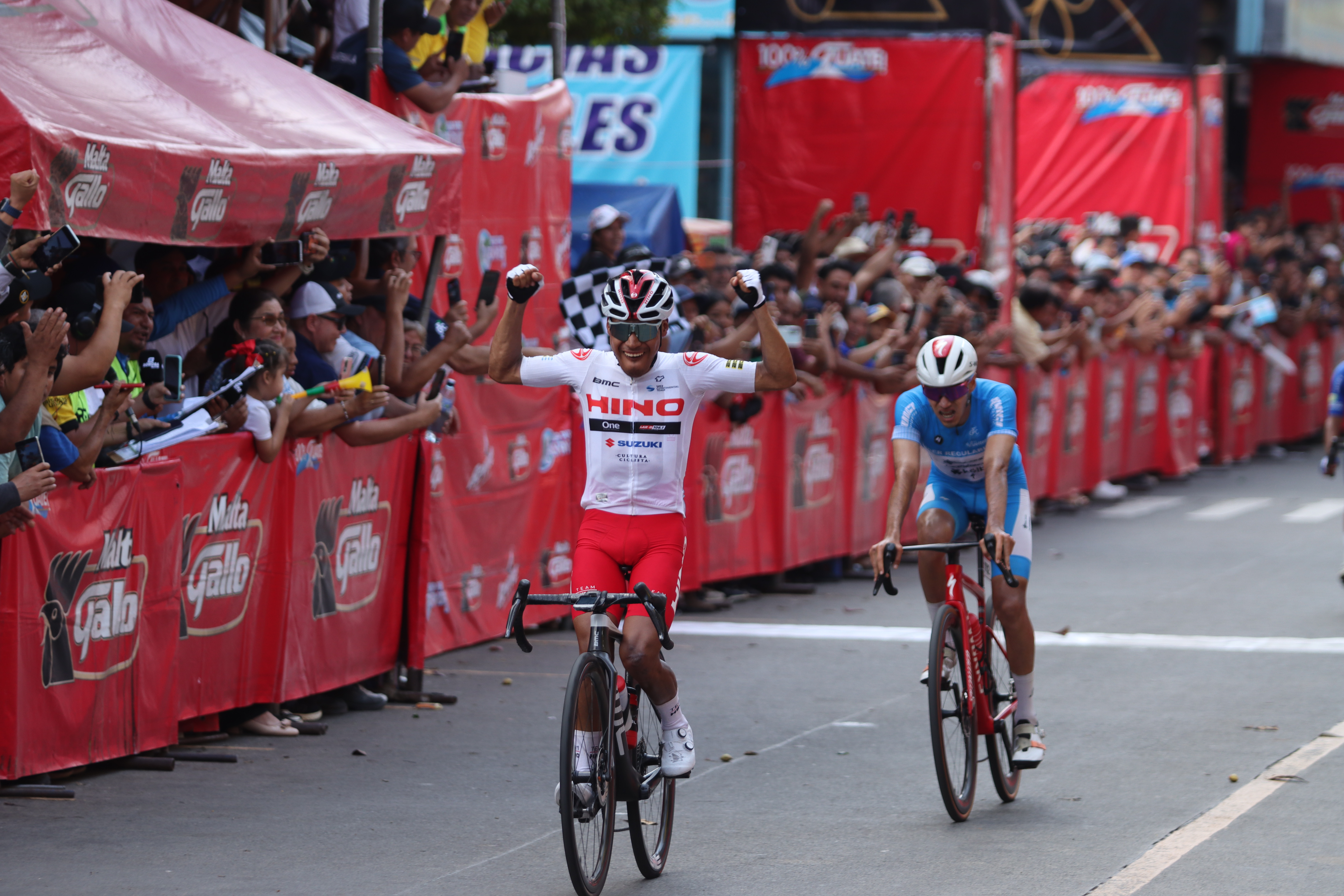 Guatemala logra el primer triunfo de su Vuelta Ciclista 2026
