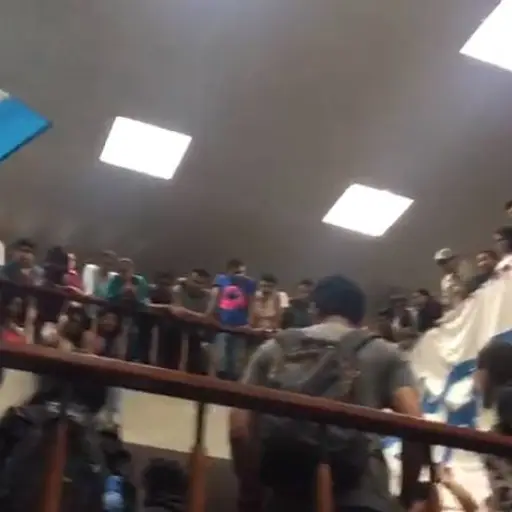 Autorizan elecciones para elegir nuevas autoridades en la AEU ,