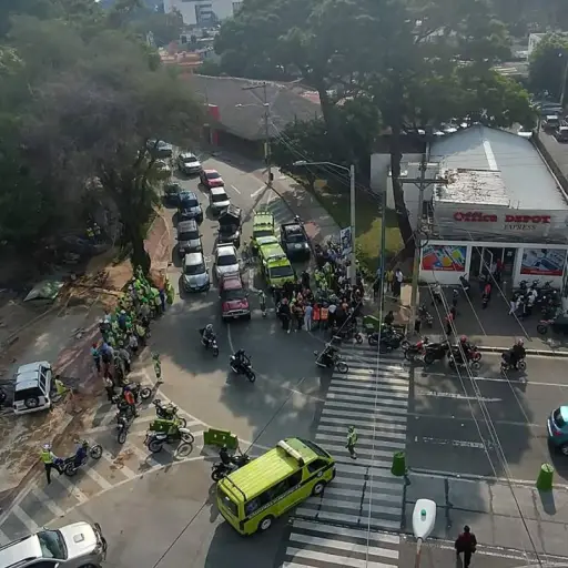 Hieren de bala a supuesto delincuente en zona 9 Capital ,