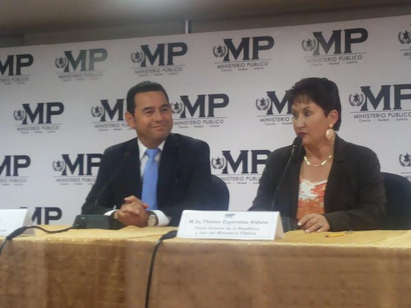 Jimmy Morales y fiscal Thelma Aldana | 