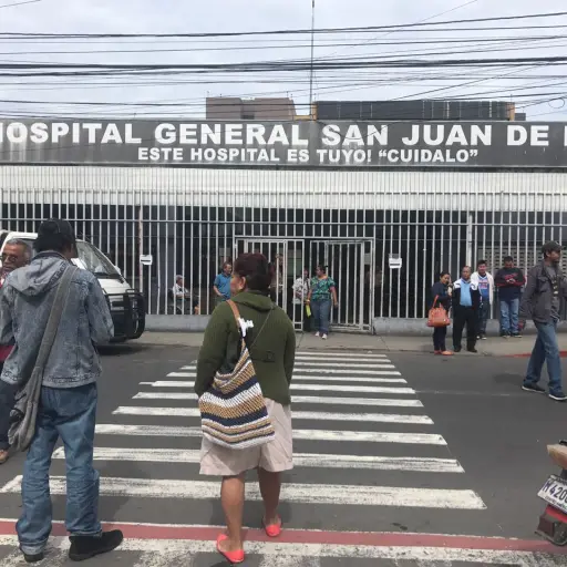 Hospital General San Juan de Dios restablece sus visitas. Hospitales.