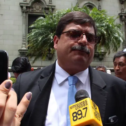 Comisionado presidencial Enrique Godoy renuncia al cargo ,