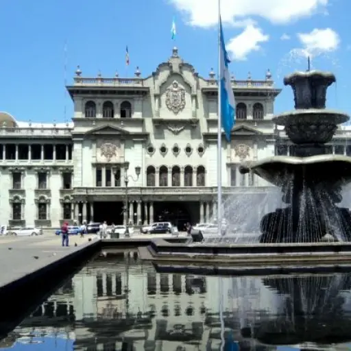 PALACIO ,