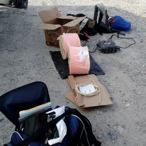 Capturan a cuatro hombres con material para elaborar explosivo ,