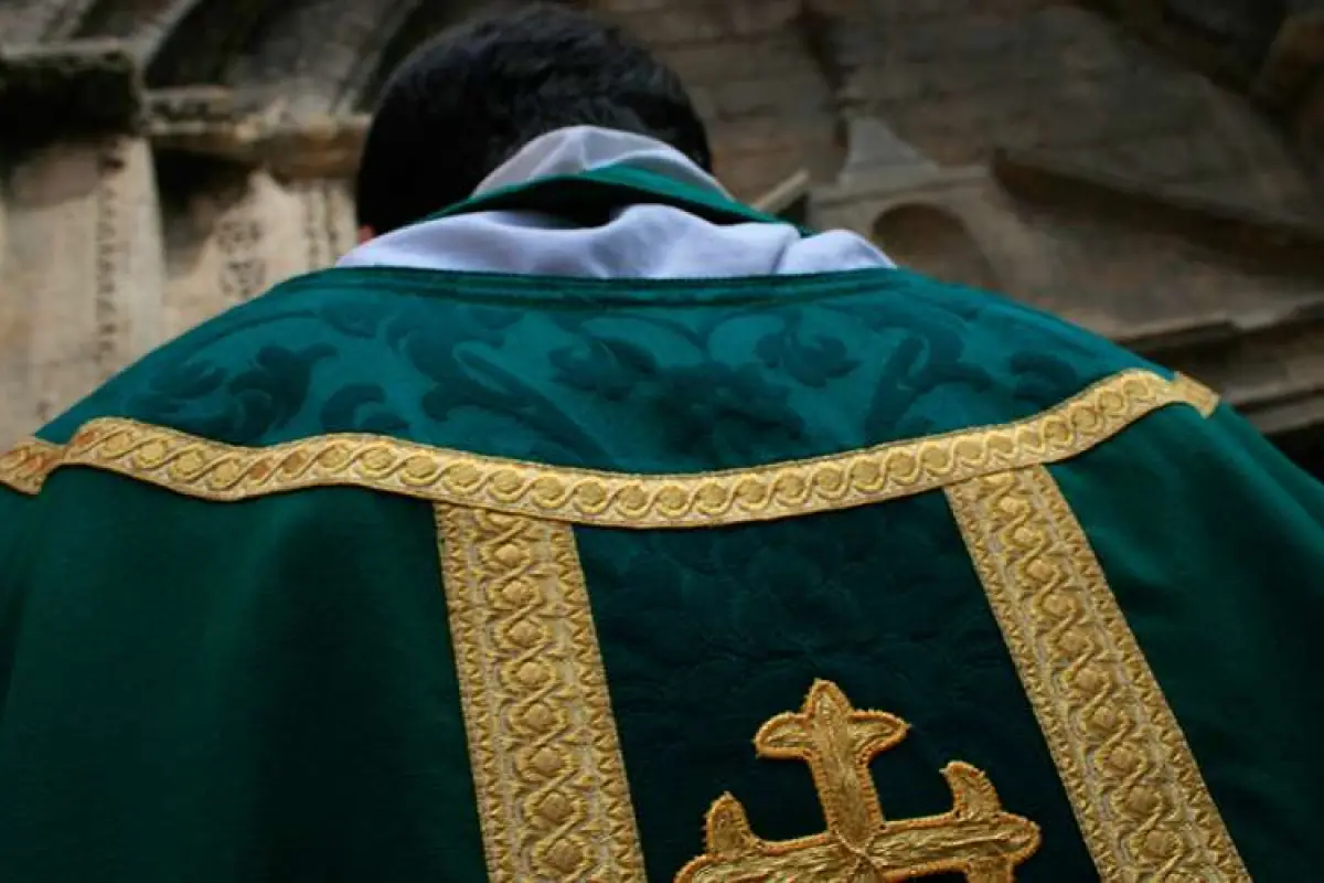 Sacerdote es denunciado ante la fiscalía chilena por abuso de 14 menores-001, 