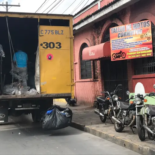 Extracción de basura zona 6