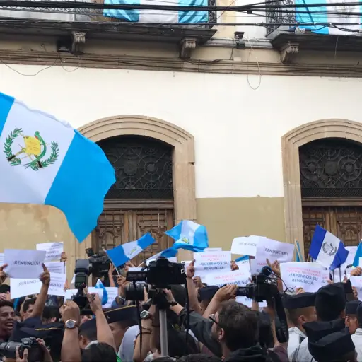 Piden permiso para que empleados del Congreso no trabajen en "paro nacional" ,