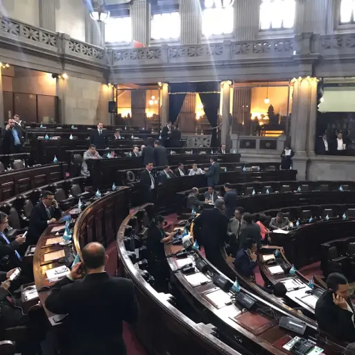 Ejecutivo solicita a Congreso aprobar préstamo de 100 millones de dólares ,