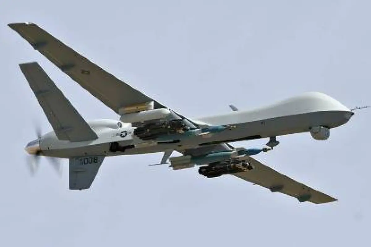 Francia comprará drones armados-002, 