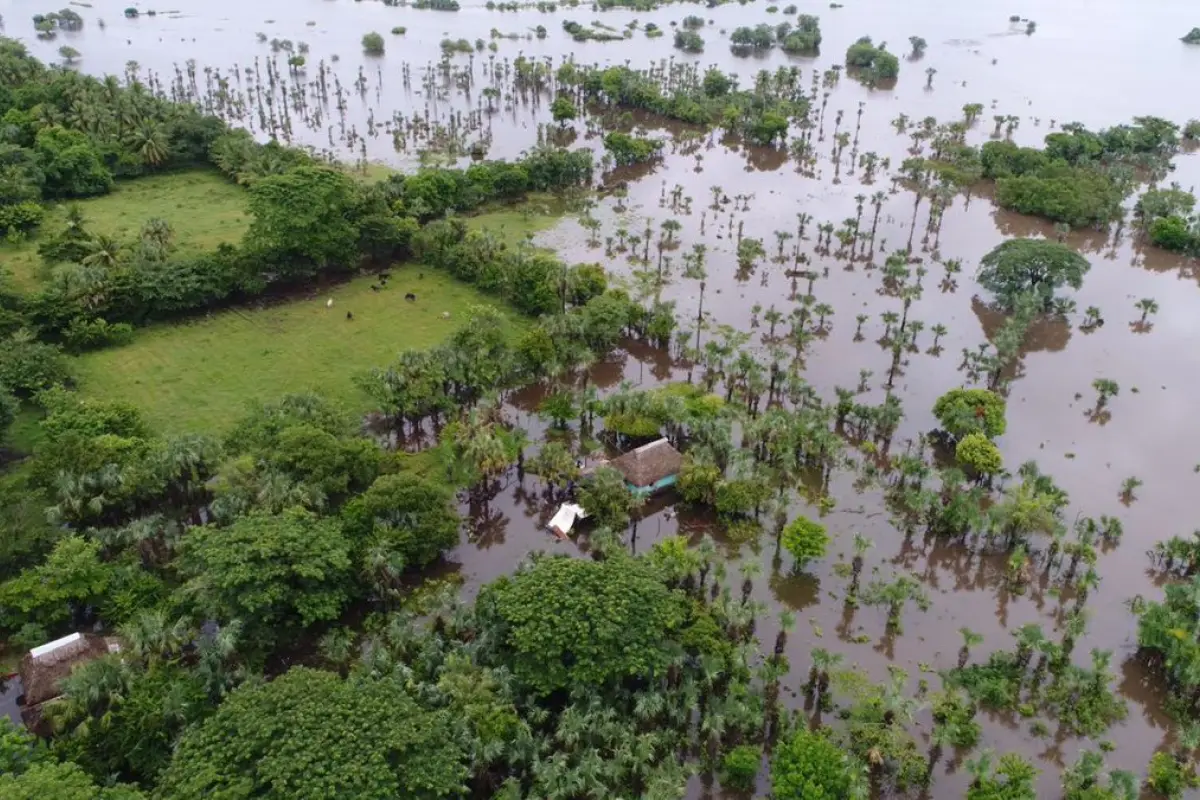 Escuintla: casi 200 personas evacuadas por desborde de río en Sipacate, 