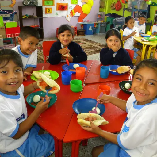 plan-piloto-sobre-seguridad-alimentaria-beneficia-a-nic3b1os-de-sacatepc3a9quez ,