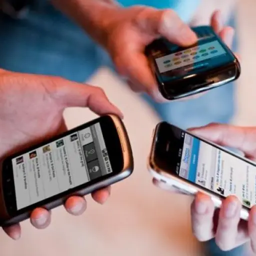 Congreso da marcha atrás en la compra de teléfonos móviles ,