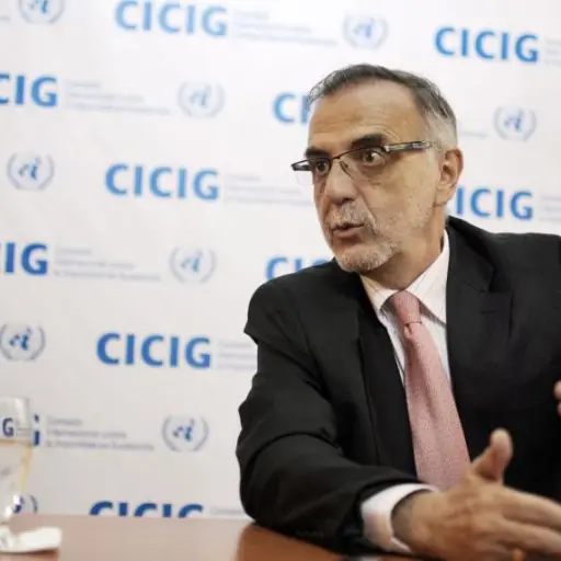 Cancillería renueva visa al comisionado Iván Velásquez ,