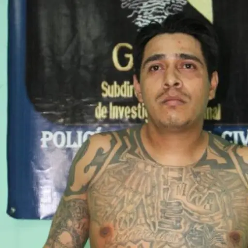 Lester Waldemar Aguilar Oajaca ,