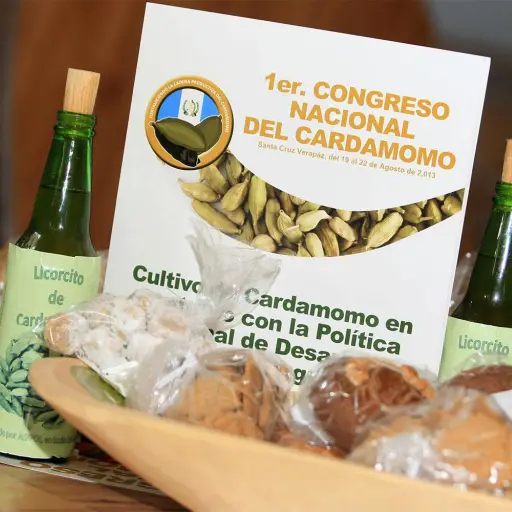 GUA01. ALTA VERAPAZ (GUATEMALA), 20/08/2013.- Fotografía cedida por Presidencia de Guatemala de varios productos realizados con cardamomo hoy, martes 20 de agosto de 2013, durante la inauguración de un Congreso en la norteña región de Alta Verapaz, que re