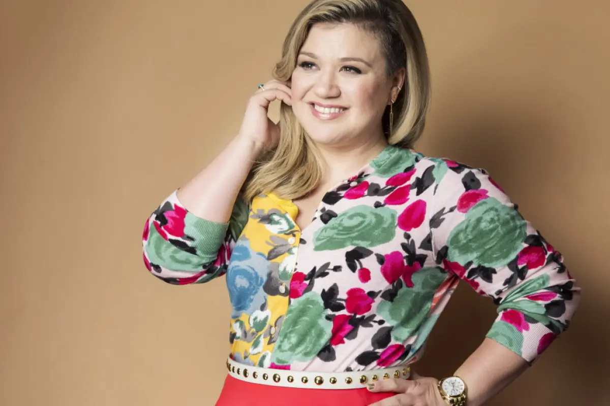 FILE - In this March 4, 2015 file photo, American singer and songwriter Kelly Clarkson poses for a portrait to promote her album "Piece by Piece" in New York. On Thursday, April 14, 2016, Clarkson announced on Twitter the birth of her second child, a baby