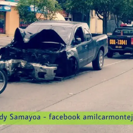 Automovilista choca contra árboles e iba en estado de ebriedad ,