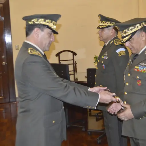 Ejecutivo juramenta a nuevo ministro de la Defensa ,