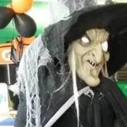 Conducir con máscara en Halloween ,