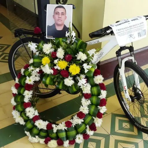 Policías muertos en el cumplimiento de su deber