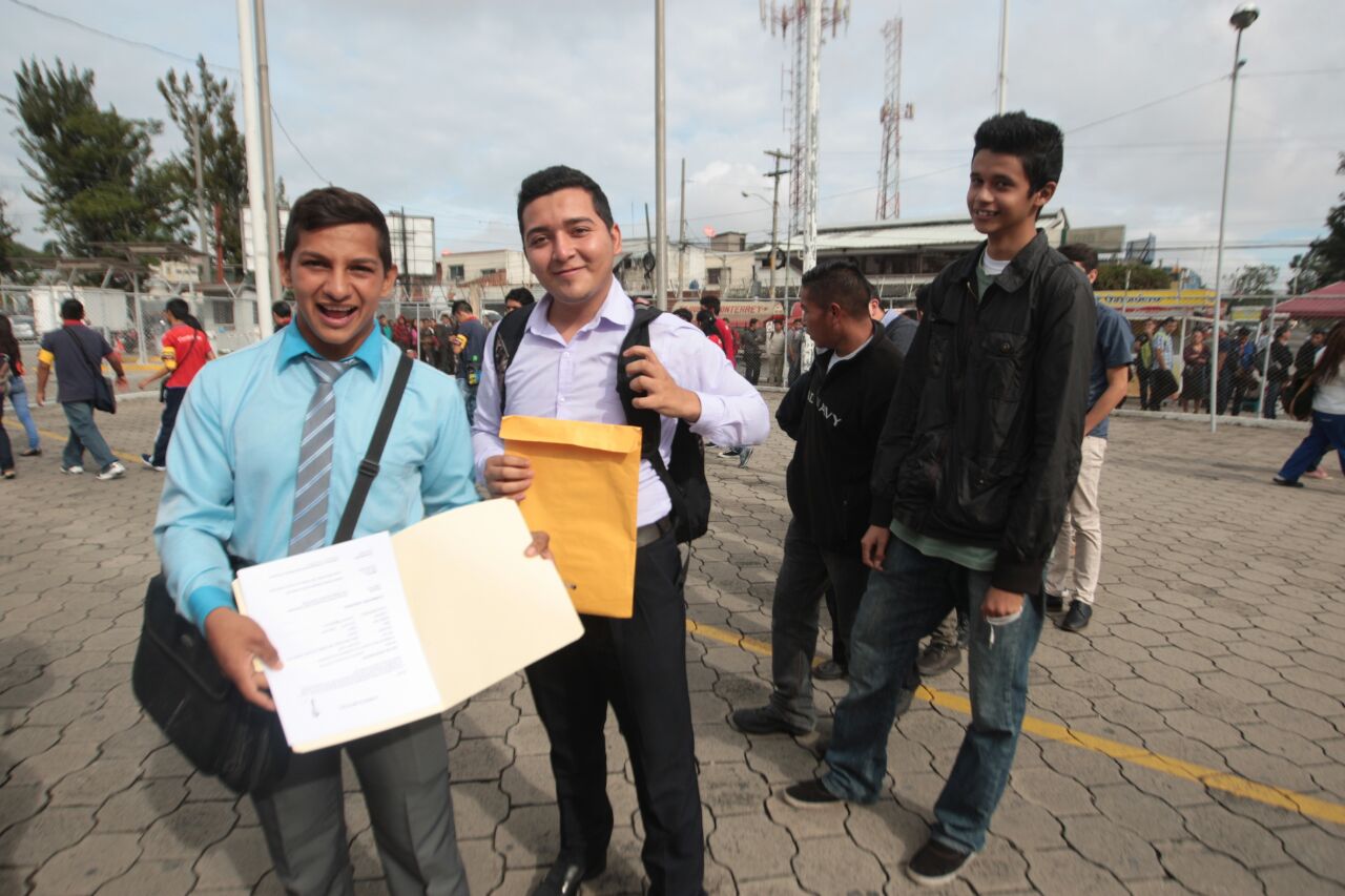 ESPERAN EN FERIA DEL EMPLEO3 | 