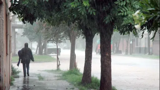 Según el pronostico, las lluvias podrían ocurrir durante la tarde y noche. ,ArchivoEU.