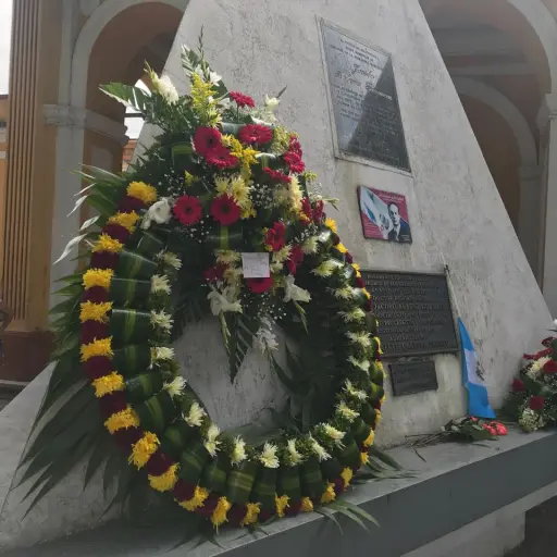 REV CEMENTERIO3 ,