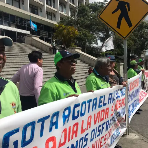 Trabajadores de Empagua ,