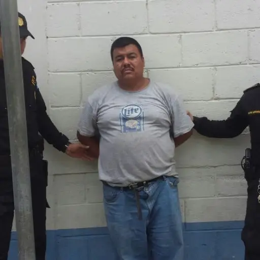 Trailero detenido conduciendo bajo efectos de licor