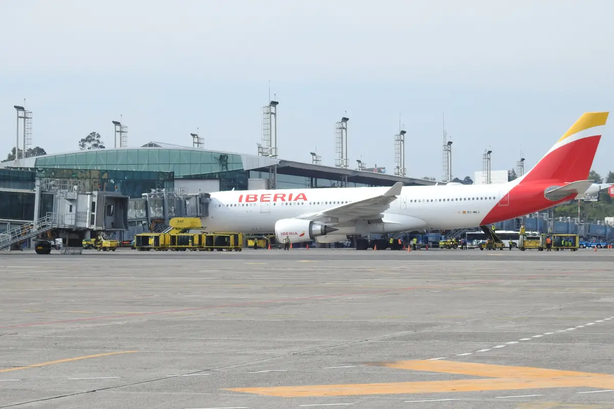 Certifican el Aeropuerto Internacional La Aurora, 