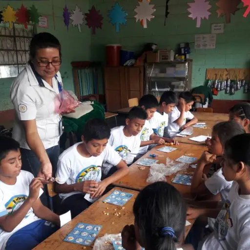 Promedio de clases Empresarios por la Educación