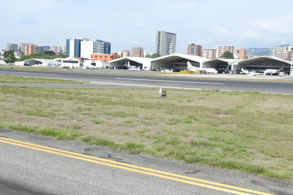 PDH y Asociación de Líneas Aéreas hablan de la certificación del Aeropuerto La Aurora, 