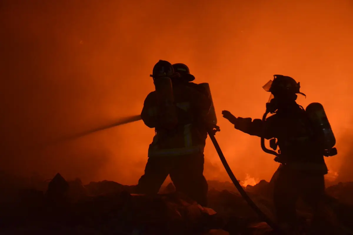 Incendio en recicladora