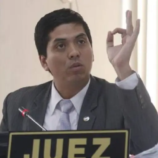Juez Mynor Moto antejuicio en su contra