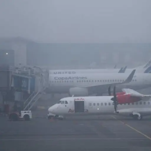 aeropuerto niebla ,