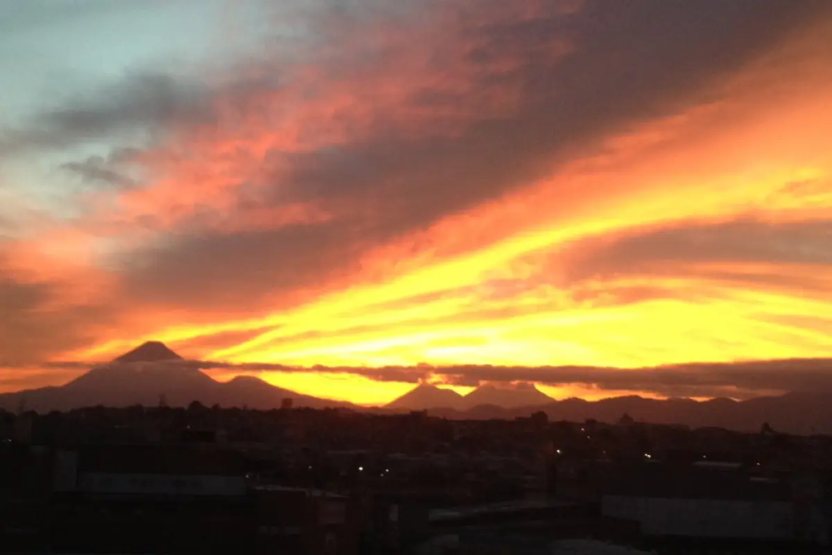 Atardecer en Guatemala Emisoras Unidas EU, 