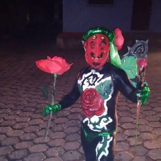 Diablos desnudos en San Cristóbal Totonicapán Emisoras Unidas EU Guatemala ,