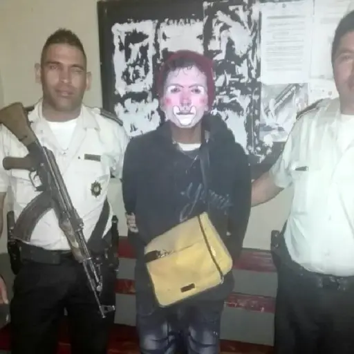 Payaso detenido en Jutiapa EU Emisoras Unidas Guatemala ,