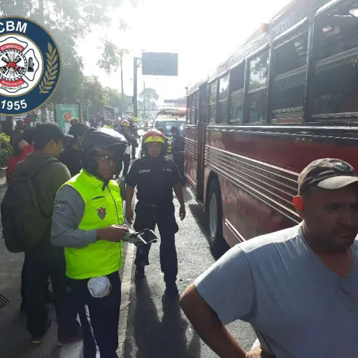 Ataque armado en bus 40R Emisoras Unidas EU Guatemala ] ,