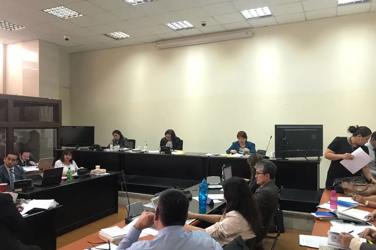 Caso IGSS-Pisa seis querellantes renuncian a proceso