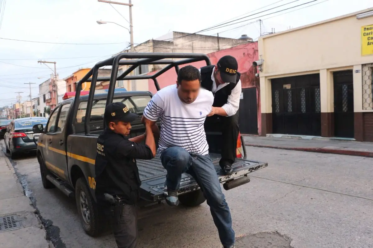 Capturan a venezolano presunto líder de estructura de clonación de tarjetas, 