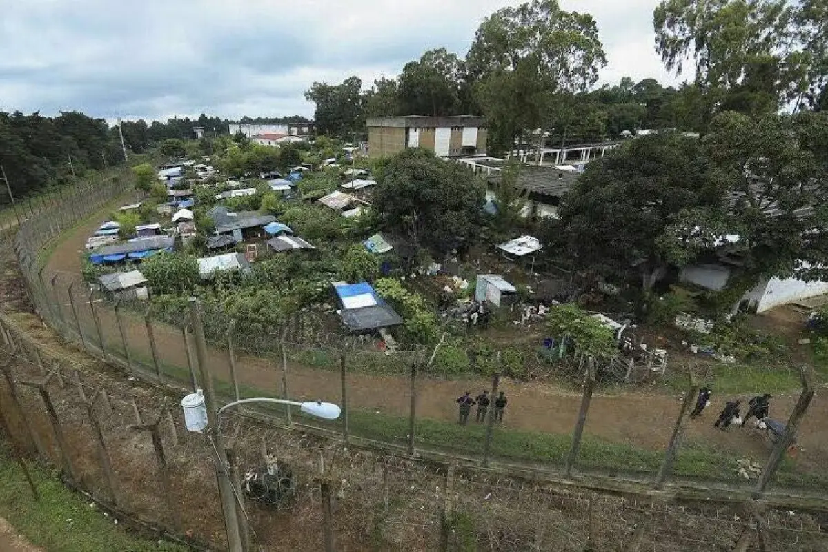 Túnel en cárcel Pavón y evitan fuga