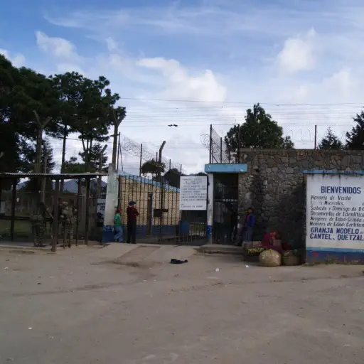 Agente de Presidios herido por ataque a cárcel Cantel