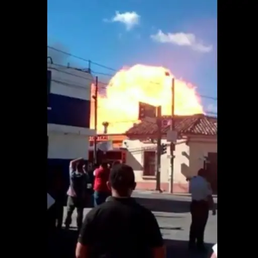 Explosión de cilindro en Jalapa Emisoras Unidas EU Guatemala ,