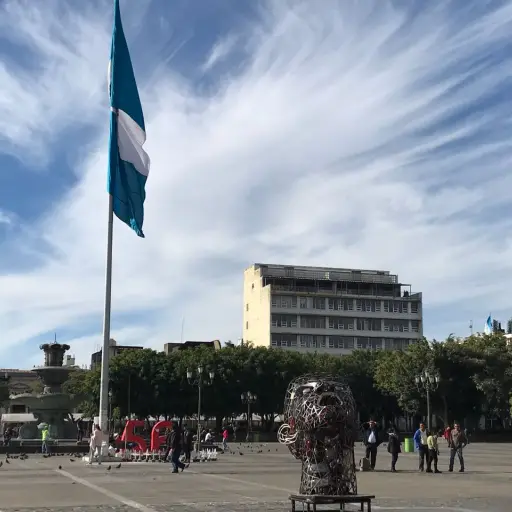 Escultura metálica ,