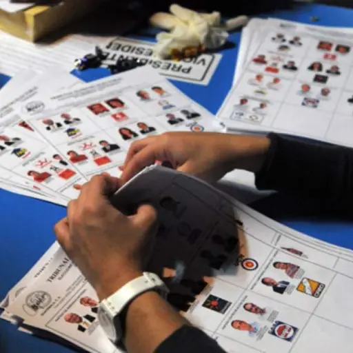 dt.common.streams.StreamServer ,